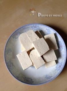 石磨豆腐怎么做,石磨豆腐怎么做好吃,石磨豆腐做法 石磨豆腐怎么做,石磨豆腐怎么做好吃,石磨豆腐做法