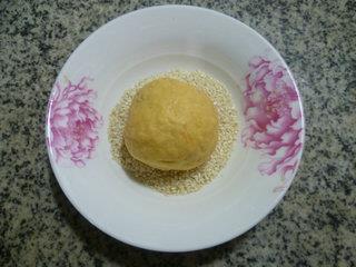 芝麻柿子饼怎么做，芝麻柿子饼怎么做好吃，芝麻柿子饼做法