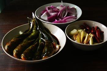 菜男干烧黄骨鱼怎么做，菜男干烧黄骨鱼怎么做好吃，菜男干烧黄骨鱼做法