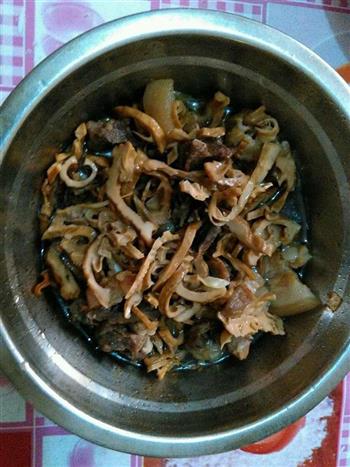竹笋干焖五花肉怎么做，竹笋干焖五花肉怎么做好吃，竹笋干焖五花肉做法