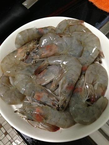 蒜末炒大虾怎么做，蒜末炒大虾怎么做好吃，蒜末炒大虾做法