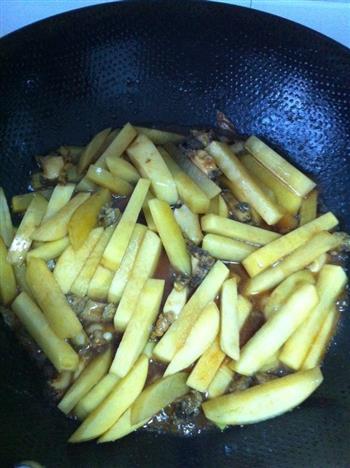 鲍鱼焖土豆怎么做，鲍鱼焖土豆怎么做好吃，鲍鱼焖土豆做法