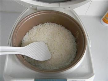 红枣年糕怎么做，红枣年糕怎么做好吃，红枣年糕做法