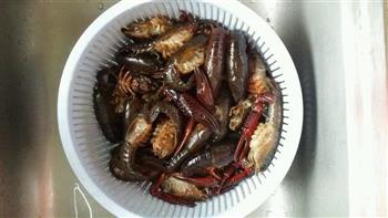蒜泥小龙虾怎么做，蒜泥小龙虾怎么做好吃，蒜泥小龙虾做法