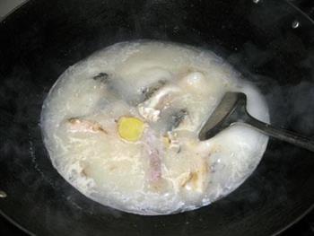 枸杞叶鱼腩汤怎么做，枸杞叶鱼腩汤怎么做好吃，枸杞叶鱼腩汤做法