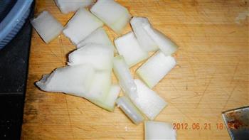蛤蜊炖冬瓜怎么做，蛤蜊炖冬瓜怎么做好吃，蛤蜊炖冬瓜做法