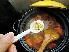 番茄土豆排骨汤怎么做，番茄土豆排骨汤怎么做好吃，番茄土豆排骨汤做法