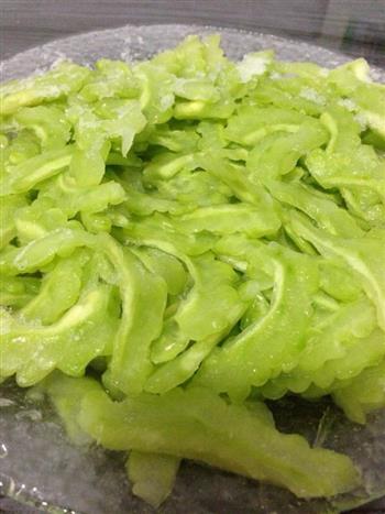冰镇蜜汁苦瓜-家常版怎么做，冰镇蜜汁苦瓜-家常版怎么做好吃，冰镇蜜汁苦瓜-家常版做法