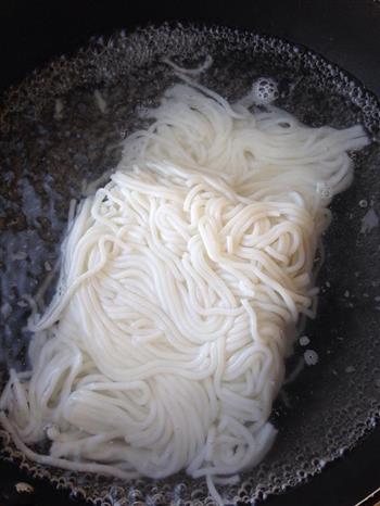 简简单单过桥米线怎么做，简简单单过桥米线怎么做好吃，简简单单过桥米线做法