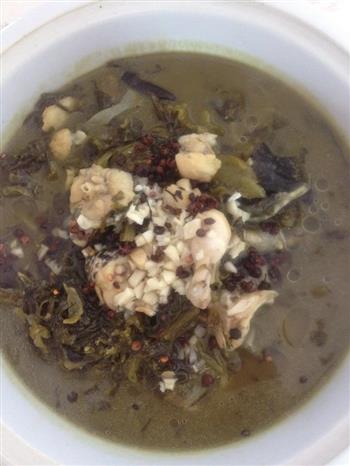 酸菜牛蛙怎么做，酸菜牛蛙怎么做好吃，酸菜牛蛙做法