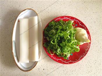 荠菜炒年糕怎么做，荠菜炒年糕怎么做好吃，荠菜炒年糕做法