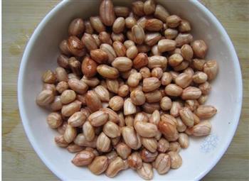 花生排骨汤怎么做，花生排骨汤怎么做好吃，花生排骨汤做法