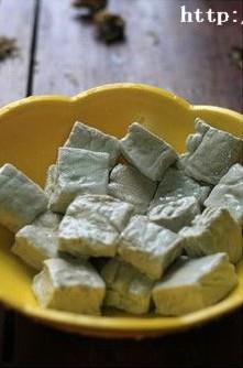 煎臭豆腐怎么做，煎臭豆腐怎么做好吃，煎臭豆腐做法