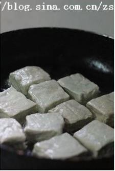 煎臭豆腐怎么做，煎臭豆腐怎么做好吃，煎臭豆腐做法