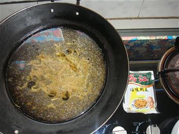 麻油猪血汤怎么做，麻油猪血汤怎么做好吃，麻油猪血汤做法