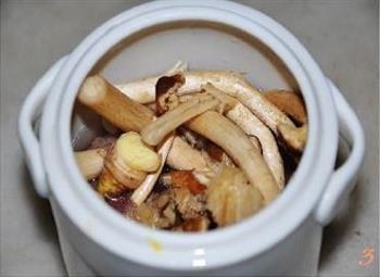 薏米茶树菇排骨汤怎么做，薏米茶树菇排骨汤怎么做好吃，薏米茶树菇排骨汤做法