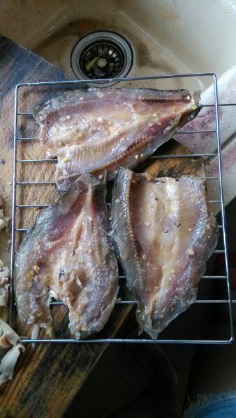 烤香脆淡水鱼怎么做，烤香脆淡水鱼怎么做好吃，烤香脆淡水鱼做法