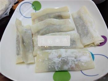 香椿肉馅锅贴怎么做，香椿肉馅锅贴怎么做好吃，香椿肉馅锅贴做法