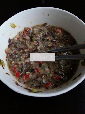 香椿肉馅锅贴怎么做，香椿肉馅锅贴怎么做好吃，香椿肉馅锅贴做法