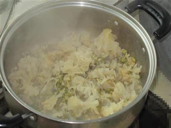 荔枝银耳绿豆爽怎么做，荔枝银耳绿豆爽怎么做好吃，荔枝银耳绿豆爽做法