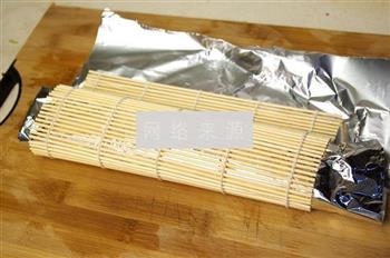 香椿蛋卷怎么做，香椿蛋卷怎么做好吃，香椿蛋卷做法