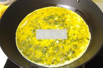 香椿蛋卷怎么做，香椿蛋卷怎么做好吃，香椿蛋卷做法