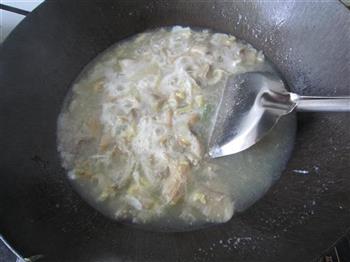 蘑菇蛋汤怎么做，蘑菇蛋汤怎么做好吃，蘑菇蛋汤做法