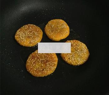 自制紫薯南瓜饼怎么做，自制紫薯南瓜饼怎么做好吃，自制紫薯南瓜饼做法
