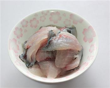 香菜鱼片怎么做，香菜鱼片怎么做好吃，香菜鱼片做法