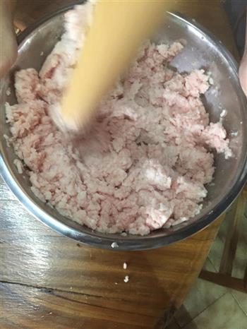 手工鱼丸怎么做，手工鱼丸怎么做好吃，手工鱼丸做法