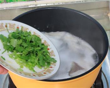 香菜鱼片怎么做，香菜鱼片怎么做好吃，香菜鱼片做法