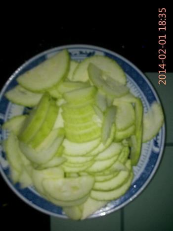 西红柿炒笋瓜怎么做，西红柿炒笋瓜怎么做好吃，西红柿炒笋瓜做法