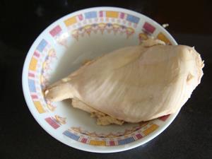 彩蔬鸡丝蛋花汤怎么做，彩蔬鸡丝蛋花汤怎么做好吃，彩蔬鸡丝蛋花汤做法