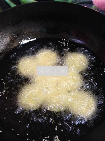 麻香红薯糯米饼怎么做，麻香红薯糯米饼怎么做好吃，麻香红薯糯米饼做法