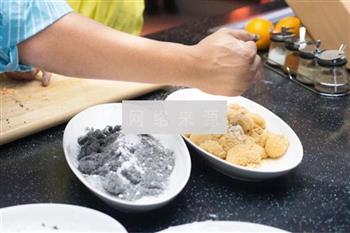 花生芝麻麻薯怎么做，花生芝麻麻薯怎么做好吃，花生芝麻麻薯做法