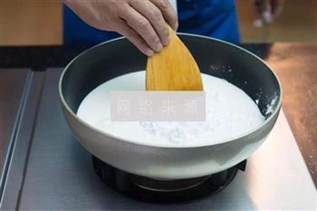 花生芝麻麻薯怎么做，花生芝麻麻薯怎么做好吃，花生芝麻麻薯做法