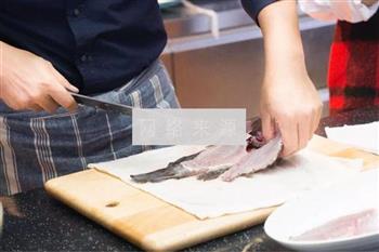 马来西亚鱼头米粉怎么做，马来西亚鱼头米粉怎么做好吃，马来西亚鱼头米粉做法