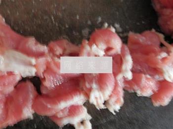 韭黄炒肉丝怎么做，韭黄炒肉丝怎么做好吃，韭黄炒肉丝做法