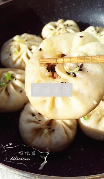 香菇虾仁生煎包怎么做，香菇虾仁生煎包怎么做好吃，香菇虾仁生煎包做法