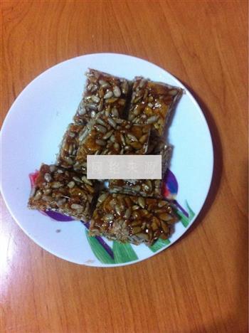 玉米片瓜子仁酥糖怎么做，玉米片瓜子仁酥糖怎么做好吃，玉米片瓜子仁酥糖做法