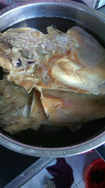 榨菜炒墨鱼怎么做，榨菜炒墨鱼怎么做好吃，榨菜炒墨鱼做法