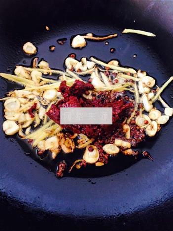 麻辣鸡爪怎么做，麻辣鸡爪怎么做好吃，麻辣鸡爪做法