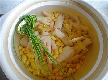 黄豆鸡脚汤怎么做，黄豆鸡脚汤怎么做好吃，黄豆鸡脚汤做法