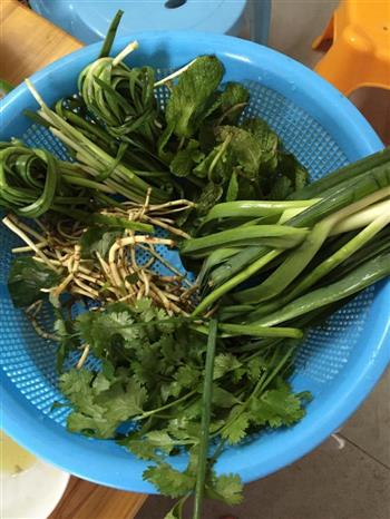 烤鲫鱼怎么做，烤鲫鱼怎么做好吃，烤鲫鱼做法