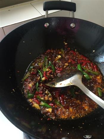 劲爆麻辣小龙虾怎么做，劲爆麻辣小龙虾怎么做好吃，劲爆麻辣小龙虾做法