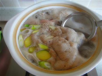 黄豆玉米炖蹄髈怎么做，黄豆玉米炖蹄髈怎么做好吃，黄豆玉米炖蹄髈做法