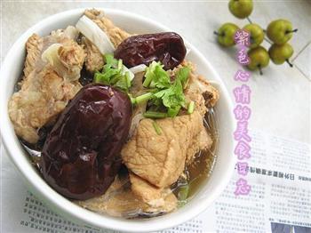 红枣炖排骨怎么做，红枣炖排骨怎么做好吃，红枣炖排骨做法