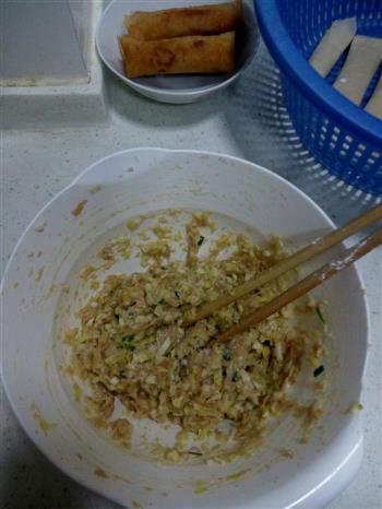 韭黄春卷怎么做，韭黄春卷怎么做好吃，韭黄春卷做法