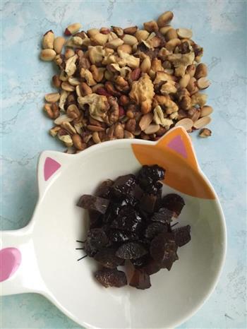 黑芝麻核桃花生条怎么做，黑芝麻核桃花生条怎么做好吃，黑芝麻核桃花生条做法
