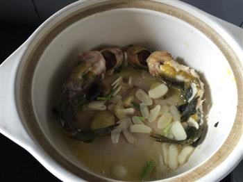 黄骨鱼鲜菇汤怎么做，黄骨鱼鲜菇汤怎么做好吃，黄骨鱼鲜菇汤做法